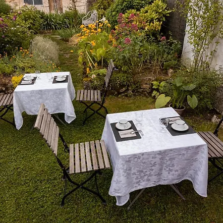 Clos Des Moulins Bed and breakfast