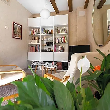 Clos Des Moulins Bed and Breakfast