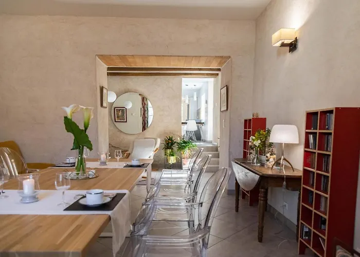 Clos Des Moulins Bed & Breakfast